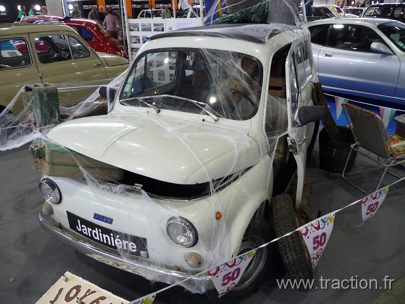 Epoquauto (34).JPG - 05/11/2010 - 69000 LYONƒPOQU'AUTO32�me Salon International Autos & Motos AnciennesClub FIAT 500